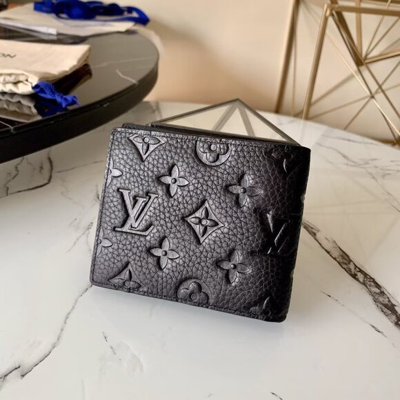 LOUIS VUITTON Multiple solid leather wallet black - Picture 1 of 5